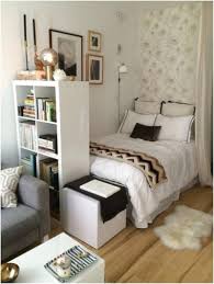 Desain untuk dekorasi kamar tidur pada umumnya menerapkan pewarnaan yang terang. 10 Ide Desain Kamar Tidur Minimalis Yang Buat Anda Betah Di Kamar