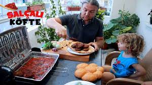 elektrikli izgarada dunyanin en kolay koftesi salcali kofte youtube kofte yemek kebap