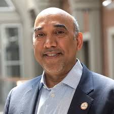 Twelve Haslam Faculty Receive New Appointments