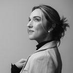 Roberta Gross's Instagram, Twitter & Facebook