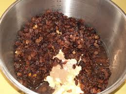 A single sugar cookie is great and all, but these edible pines give you eight times the sweetness. Homemade Christmas Gifts Individually Wrapped Boiled Fruit Cakes