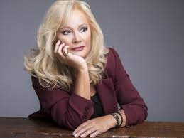 We did not find results for: Aggelikh Nikoloylh Mia Zwh Epityxies Apo Thn Synentey3h Papaxronh Sto Fws Sto Toynel In Gr