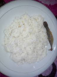 Makanan tradisional khas tarakan ini diolah dengan cara direbus dan disajikan bersama sambal khas yang tak heran jika produksi ikan asin asal tarakan cukup maju dan berkembang. Ikan Asin Menu Makan Siang Hari Ini Plus Kuah Air Putih Steemit