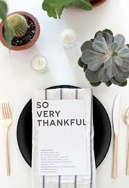 Minimalist Thanksgiving Decor Minimalist Table Decor Diy Minimalist Decor Mod Modern Thanksgiving Decor Modern Thanksgiving Easy Thanksgiving Decorations