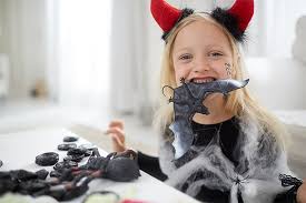 Tüllrock, strumpfhose, schühchen und ein langärmeliges oberteil sind die grundausstattung dieses kostüms. Last Minute Halloween Kostum Herren Kostum Ai Ai