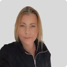 Join Team ZÜCA and strengthen our brand