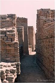 John marshall who was in charge of the british expedition noted the identity of mohenjo daro finds with those from harappa discovered 400 km upstream the indus river. Narrow Ancient Lane Mohenjodaro Indus Valley Civilization Ancient History Mohenjo Daro
