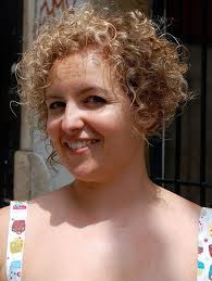 Short Curly Hairstyles For Round Faces Thin Hair Short Curly Hairstyles For Women Curly Hair Styles Naturally Short Curly Hair