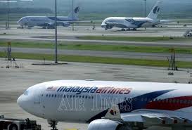Hanya beg sandang sekolah je dibenarkan bawak naik dan hanya 1 sahaja. Koronavirus Malaysia Airlines Benarkan Batal Tiket Penerbangan Ke Dan Dari China Air Times News Network