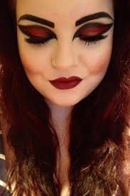 Schminktipps Fur Karneval Hier Kommen Die Kreativsten Looks Schminktipps Teufel Schminken Schminken