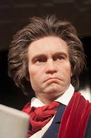 ChannellingMyInnerLudwig💃🏽🎭💋👅🎹🎶🧘🏽‍♀️