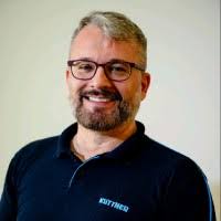 300+ perfis com “Wilbert”