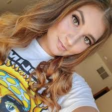 Erin Wyrick's Instagram, Twitter & Facebook