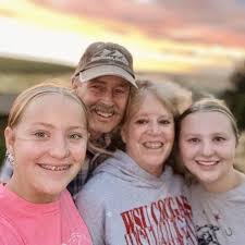 Jang Bihwan, Guk Gwan Wu, & Kim Suncheol have joined "Yes, yes, rehab man!"  Lee HyunWoo will be shown as one of the rehab men in the last two episodes  of live