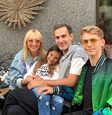 414,417 likes · 65,905 talking about this. Kristina Orbakajte S Muzhem I Detmi Gostit U Ally Pugachevoj V Yurmale Spletnik