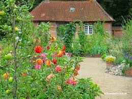 Stadtgefluster Und Landansichten Auf Der Landesgartenschau Eutin Garten Kuchengarten Landesgartenschau