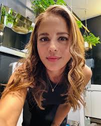 Tara Brown's Instagram, Twitter & Facebook