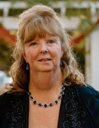 Barbara Hilditch's Instagram, Twitter & Facebook