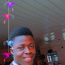 Victoria Hallowell's Instagram, Twitter & Facebook