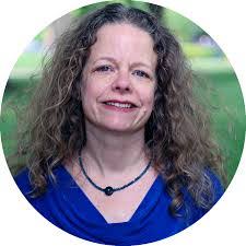 Eva Schiffer's Instagram, Twitter & Facebook