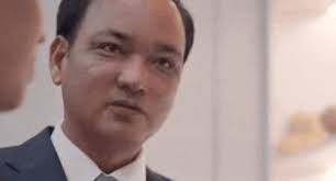 Đỗ Thị Hà khóc khi bố trao tay gửi gắm Viết Vương