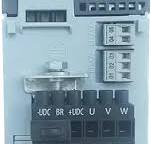 Danfoss VLT Micro Drive 4KW - Efficient Frequency Converter VFDシリーズ FC51  132F0026 FC-051P4K0T4E20H3BXCXXXSXXX 単相インバータ 4.0KW 5.