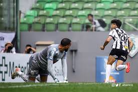 من جهته، وصف كوكا، مدرب اتلتيكو مينيرو البرازيلي بطل أمريكا الجنوبية، خسارة فريقه أمام الرجاء البيضاوي المغربي بالمخجلة. Ø£ØªÙ„ØªÙŠÙƒÙˆ Ù…ÙŠÙ†ÙŠØ±Ùˆ ÙŠÙ†ØªØ²Ø¹ Ø§Ù„Ù…Ø±ÙƒØ² Ø§Ù„Ø±Ø§Ø¨Ø¹ ÙÙŠ Ø§Ù„Ø¯ÙˆØ±ÙŠ Ø§Ù„Ø¨Ø±Ø§Ø²ÙŠÙ„ÙŠ Ø¨ÙˆØ§Ø¨Ø© Ø§Ù„Ø´Ø±ÙˆÙ‚ Ù†Ø³Ø®Ø© Ø§Ù„Ù…ÙˆØ¨Ø§ÙŠÙ„