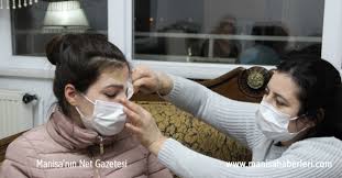 Goz Kapagindan 9 Kez Ameliyat Olan Genc Kiz Fotograf Cekilirken Yarim Cekiliyorum