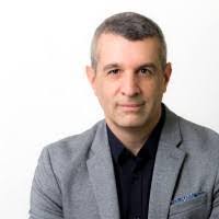 Daniel Chatelain's Instagram, Twitter & Facebook