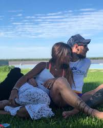 The only player in history to win five fifa ballons d'or, he was also the first player to win three european golden shoes. League Of Wags Teammessi Lionel Messi And Antonela Roccuzzo
