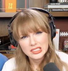 Mother is finally engaged and I'm crying. Okay bye😭♥️✨