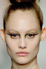 Black eyeliner revolution, circa 2012