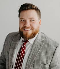 Amanda Suhr's Instagram, Twitter & Facebook