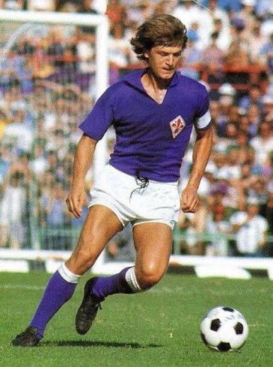 L' Emblématique Capitaine de la Fiorentina 🇮🇹 Giancarlo Antognoni 🇮🇹,  quelques mois avant la Coupe du Monde 🏆 1982, a subi une "agression"  semblable à celle de Patrick Battiston 🇨🇵, sans les