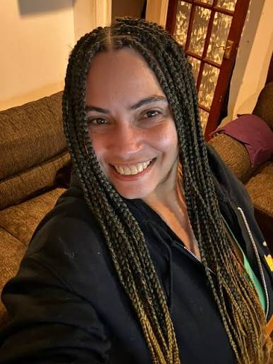I've been struggling to find a hairdresser in Andover that does Afro hair, if you know anyone who can do box braids, cornrows etc. Please comment below I am willing to pay