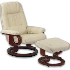 Le revêtement est 100% cuir sur la totalité du fauteuil, et la motorisation allemande okin 2 moteurs permet un. Fauteuil De Relaxation Et Pouf New Exquis Mas Vilacosy