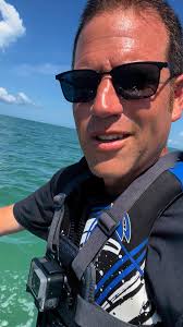 A boater's two happiest days are: The day they buy it—and the day someone  shouts, "Nice boat!" from across the marina. #shurhold #boatlife  #goshowboating