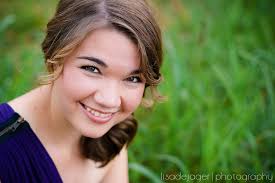 The Purple Barn: Senior Portraits: Samara