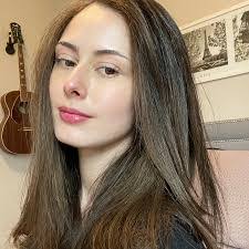 Vanessa Hauck's Instagram, Twitter & Facebook