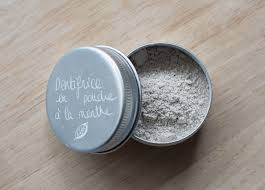 Recette Dentifrice En Poudre 2 Variantes Blancheur Carnet Green Bien Etre Au Naturel Zero Dec Dentifrice Dentifrice Naturel Cosmetiques Faits Maison