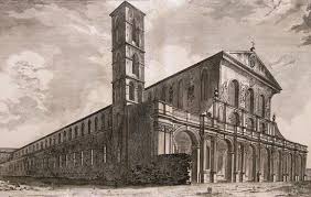 Nadat paus silvester ide basiliek had laten inwijden (324) werd de kerk in 385 tijdens een 10 jaar durende reconstructie groter gemaakt. De Heilige Plaatsen In Rome