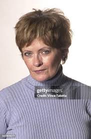 14 Lynda Hurst Stock Photos, High-Res Pictures, and Images