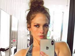 Awww! Mariah Carey Makes A Brief Cameo On Her Son's Livestream [VIDEO]