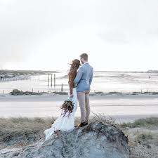 Wähle eine kategorie alcantara baumwolle baumwolljersey bouclé bündchen canvas chiffon cord filz flanell fleece folienjersey french terry frottee gabardine jacquard jeans jersey köper kork. Dein Boho Hochzeitskleid Fur Deine Traumhochzeit 2 The Moon