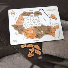 Joc pentru învățarea județelor din românia. Puzzle Educativ Din Lemn Gravat Harta Romaniei Pe Judete Breslo