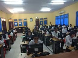 Jamaah haji asal negara bj selalu memakai baju jubah dan memakai penutup kepala. Mau Lolos Uji Kompetensi Guru Praktikkan 7 Tips Ini