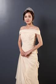 What made her special that many of fans out there is hoping for sandara to. Pin On Kpop