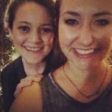 Tammy Binette's Instagram, Twitter & Facebook