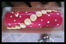 Buche Framboise Creme Brulee Gateaux En Fete De Lilou 25 Buche Framboise Recette Dessert Noel Recette Biscuit De Noel