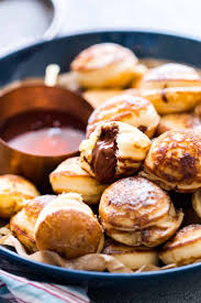Chocolate Stuffed Mini Pancake Bites Rezept Minipfannkuchen Leckere Fruhstucksideen Lebensmittel Essen